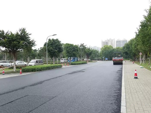 百花里道路沥青路面施工